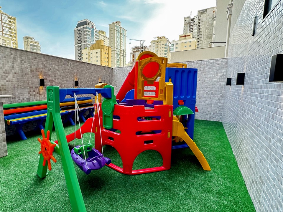 Apartamento à venda com 3 quartos, 4 banheiros, 3 vagas e 130m² no Meia Praia, Itapema (SC) — foto 9 de 13