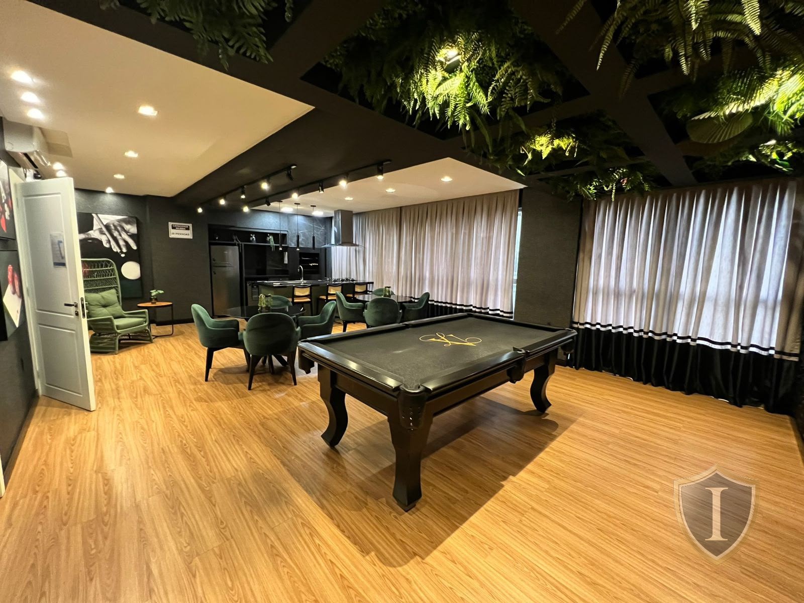 Apartamento à venda com 3 quartos, 3 banheiros, 2 vagas e 110m² no Meia Praia, Itapema (SC) — foto 5 de 22
