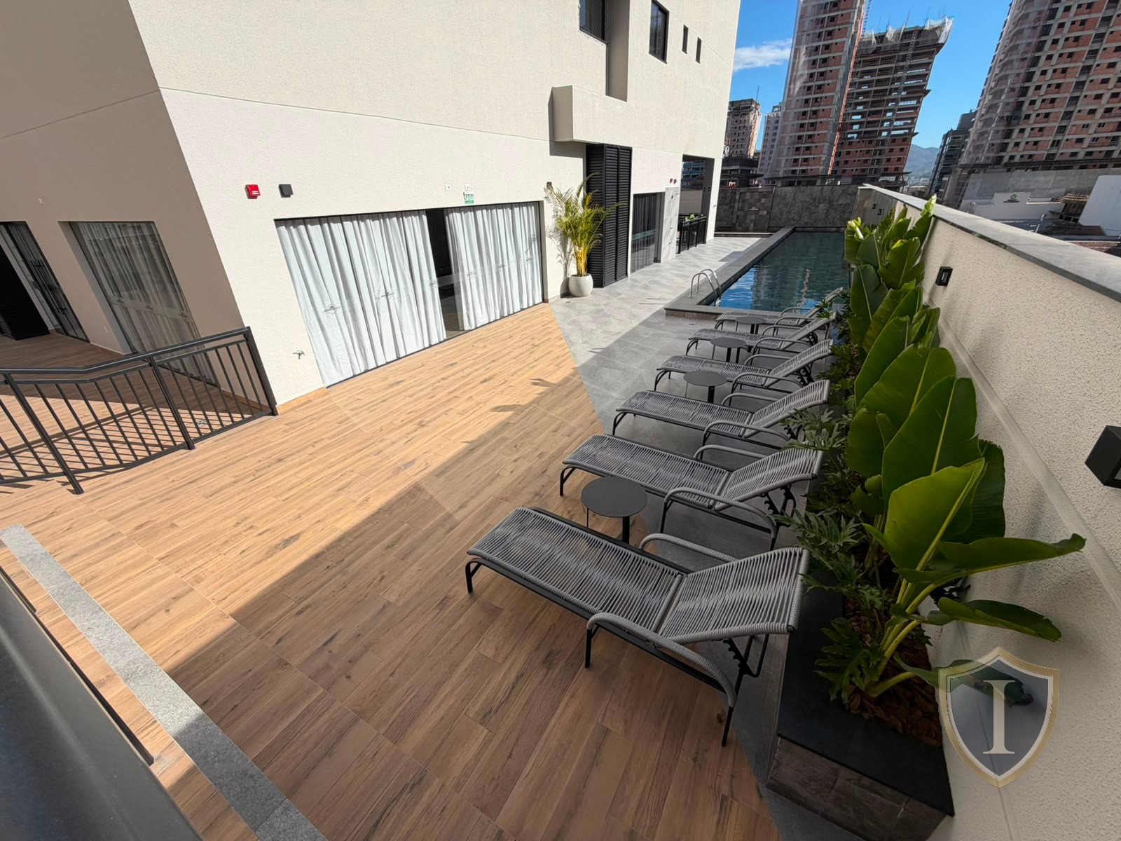 Apartamento à venda com 4 quartos, 5 banheiros, 3 vagas e 158m² no MEIA PRAIA, Itapema (SC) — foto 5 de 20