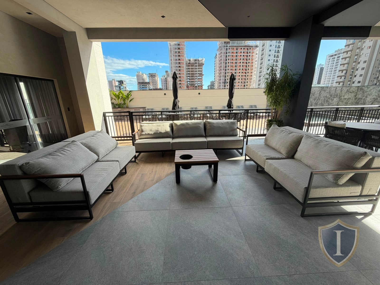 Apartamento à venda com 4 quartos, 5 banheiros, 3 vagas e 158m² no MEIA PRAIA, Itapema (SC) — foto 9 de 20