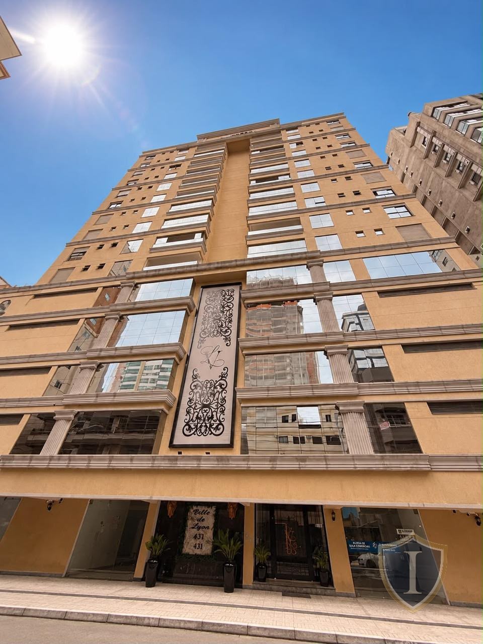 Apartamento à venda com 3 quartos, 3 banheiros, 2 vagas e 110m² no Meia Praia, Itapema (SC) — foto 9 de 22