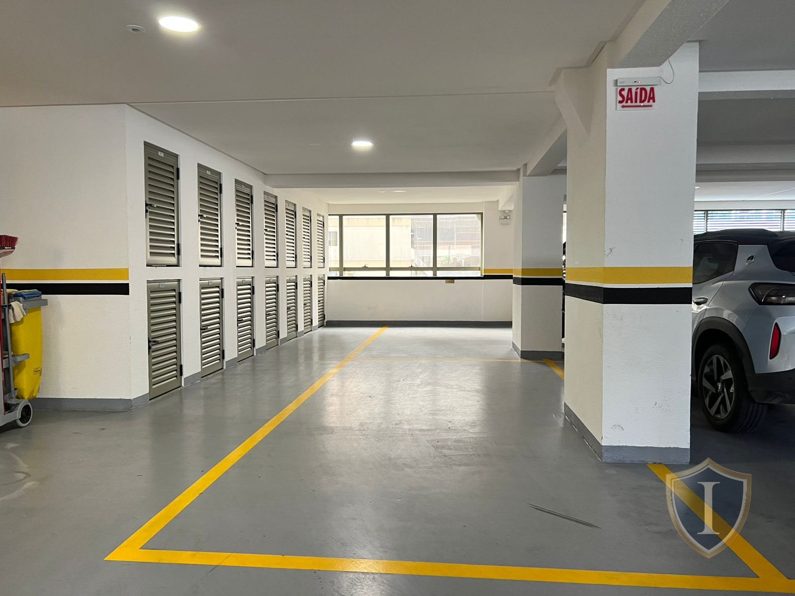 Apartamento à venda com 3 quartos, 3 banheiros, 2 vagas e 110m² no Meia Praia, Itapema (SC) — foto 21 de 22